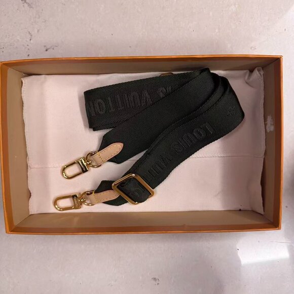 Louis Vuitton Dark Brown Monogram Belt Bag Set - Picture 6 of 10